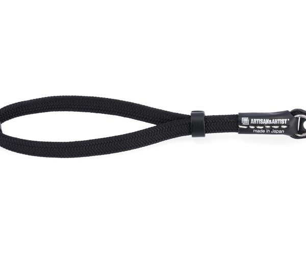 Dây đeo tay máy ảnh Artisan & Artist ACAM-311A bản dẹt bằng dây lụa màu đen cổ điển